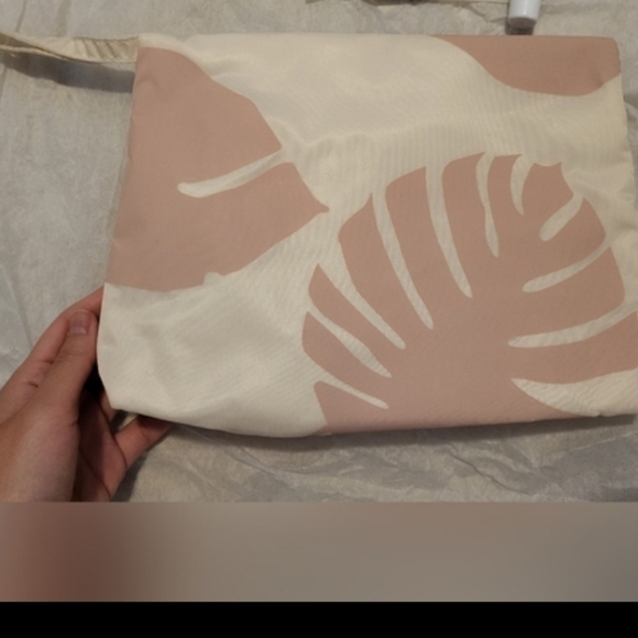 Biossance skincare bundle - Picture 2 of 6